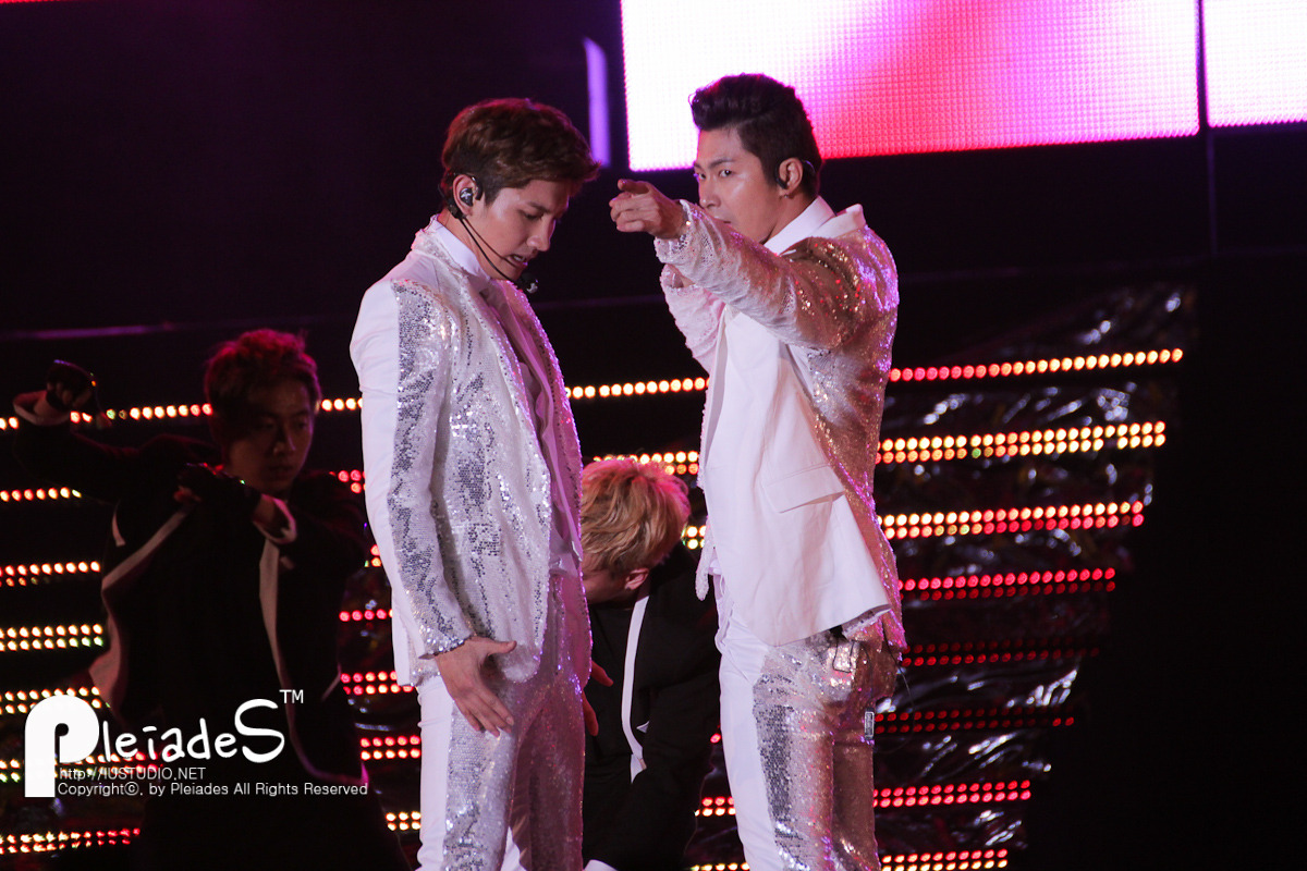 동방신기 직캠 @ 121026 부산불꽃축제 현대자동차 The Brilliant Concert