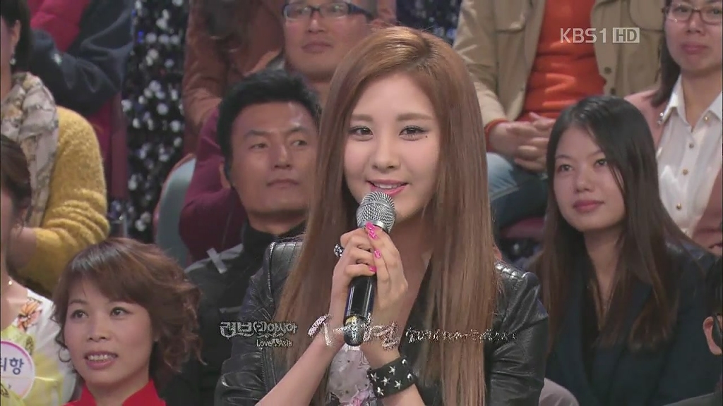 영상 :: 태티서 - Twinkle + 토크 @ 121113 KBS.러브인아시아