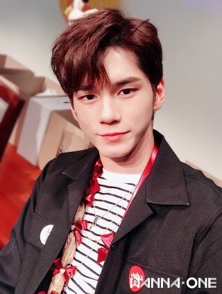 2.옹성우 (2).jpg