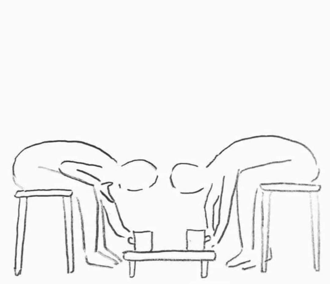요즘 카페 테이블 특징.jpg