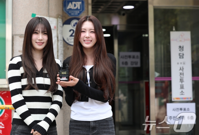 걸그룹 이프아이(ifeye) 태린&원화연 사전투표 기사사진.jpg