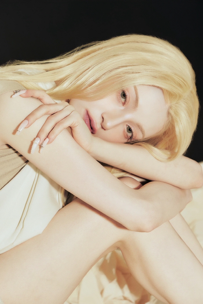 엑신(X:IN) 세 번째 미니앨범 'Defend Myself' 콘셉트 포토 W ver.