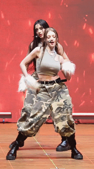 235d5bd2e29f7ad20b7f7e25328f3096_1759999087_0199.gif