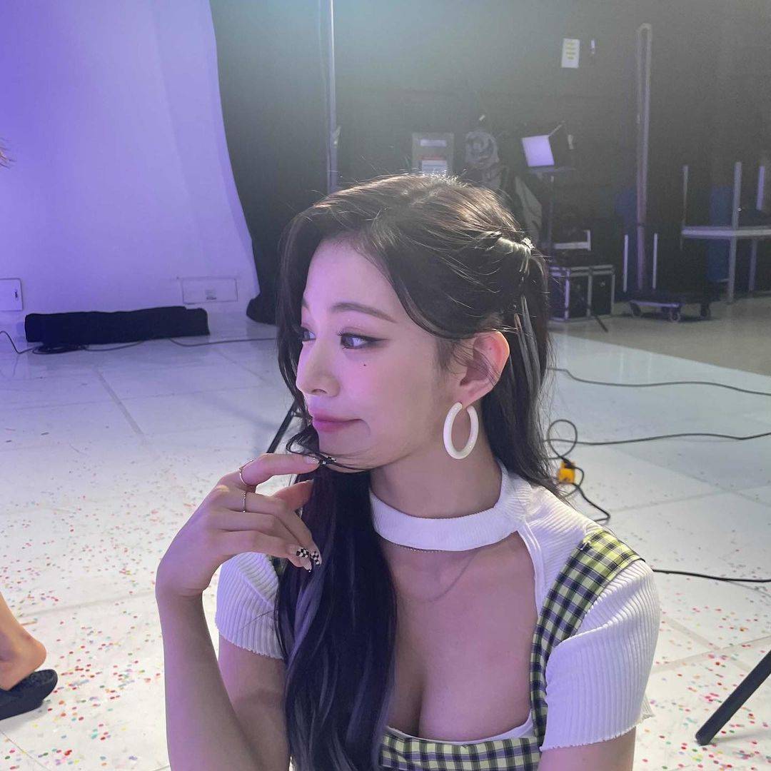 프로미스나인 이채영