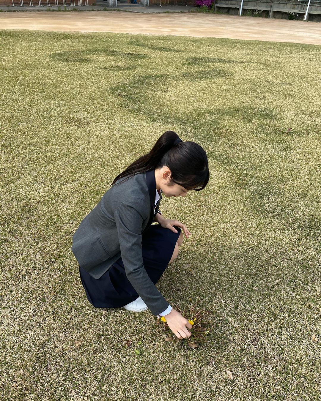 교복입은 신예은