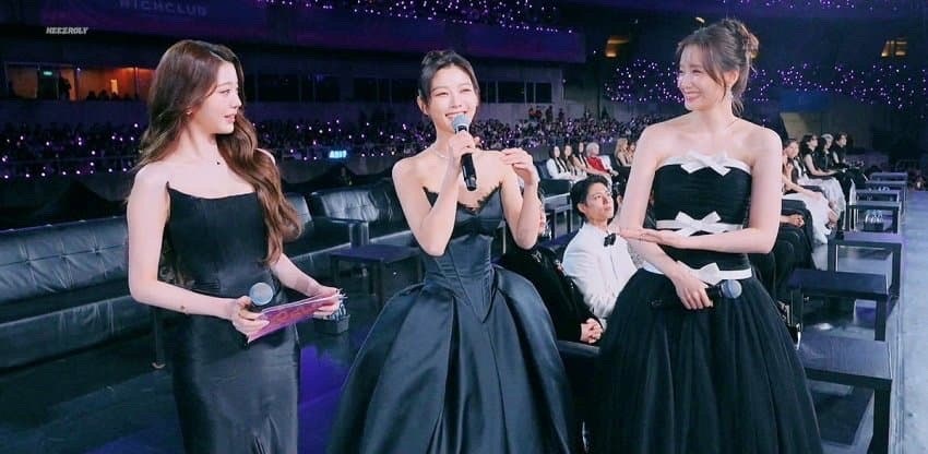 장원영 김유정 윤아 쓰리샷