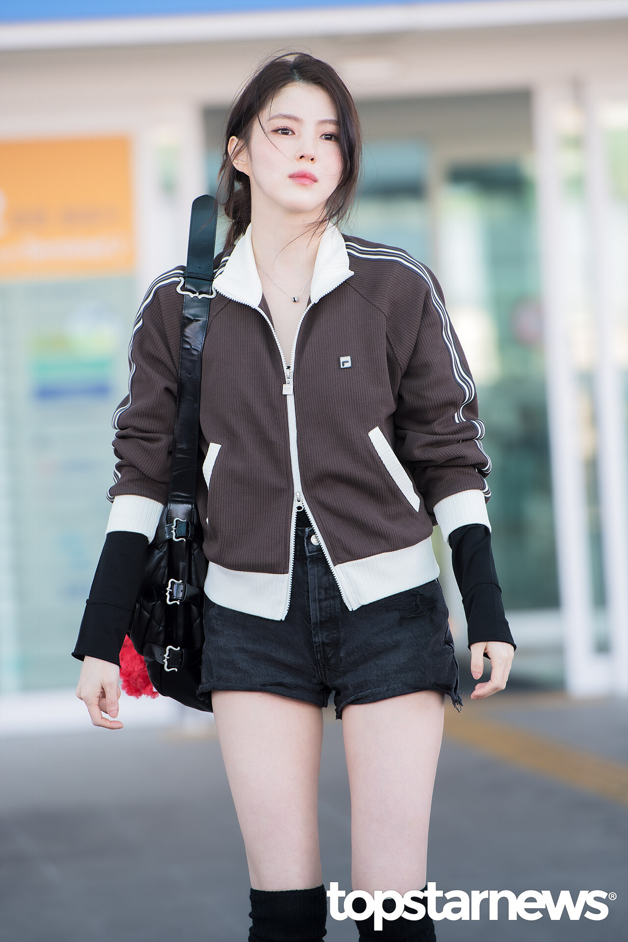 출국하는 한소희