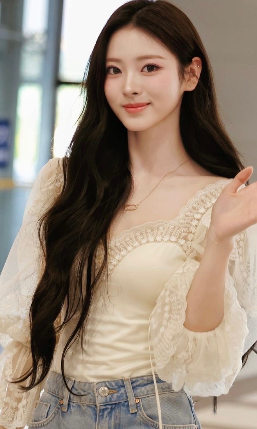 실물 이쁜걸로 유명해지고 있는 미야오 안나