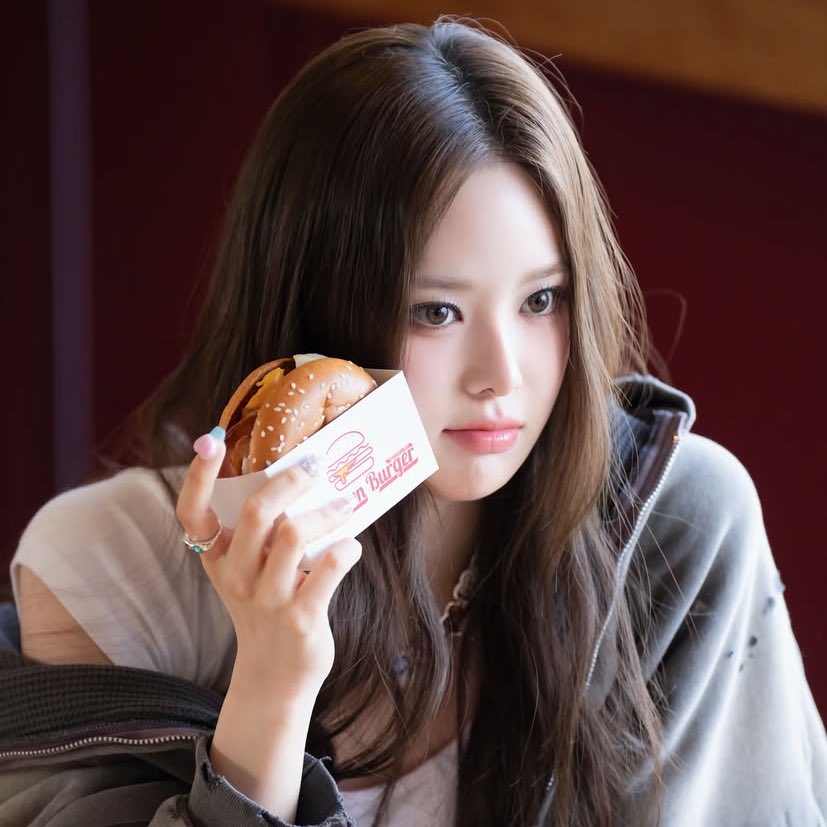 이즈나 방지민 비주얼