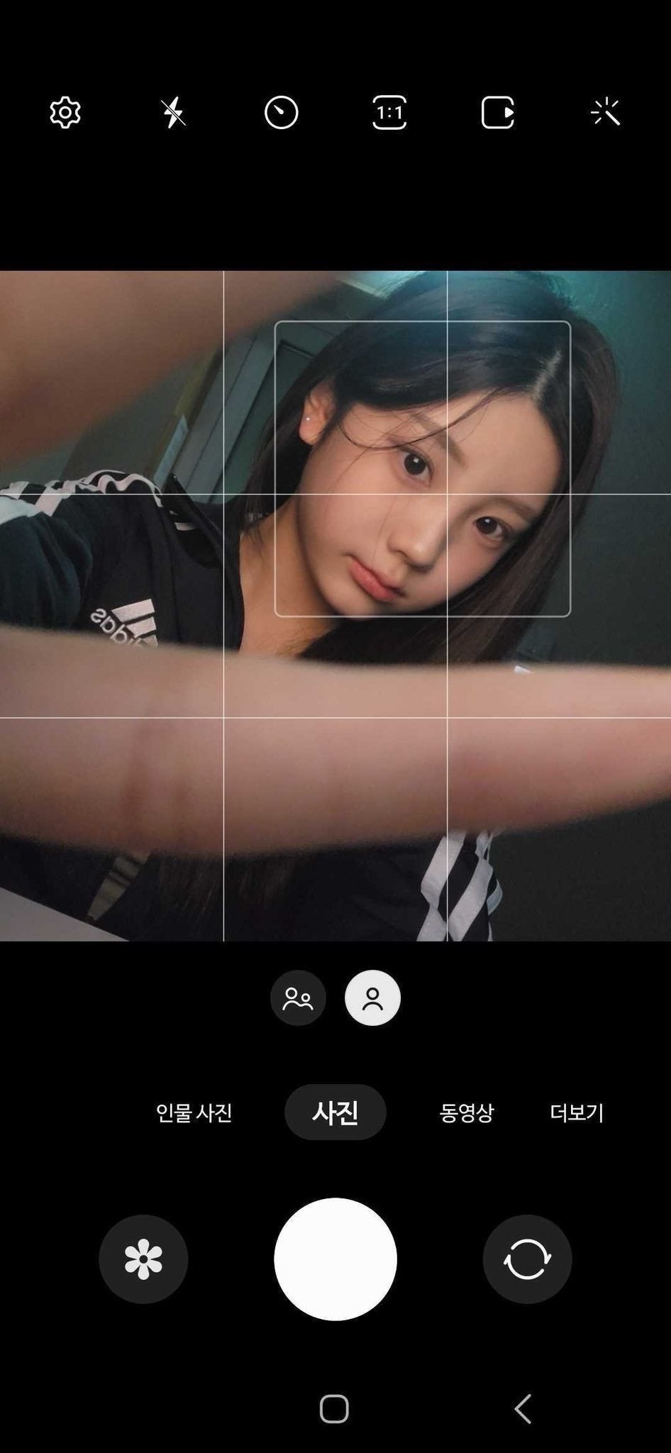 갤럭시 유저라는 아일릿 원희 갤럭시 셀카