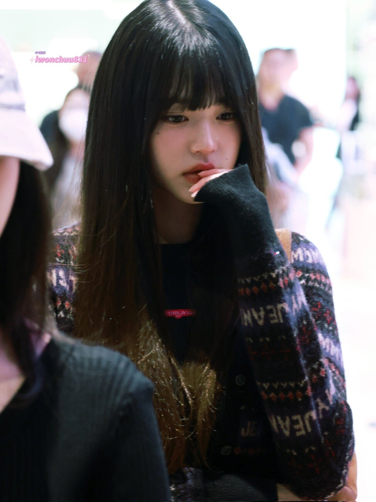 오늘 간사이 공항에서 사진 찍힌 장원영