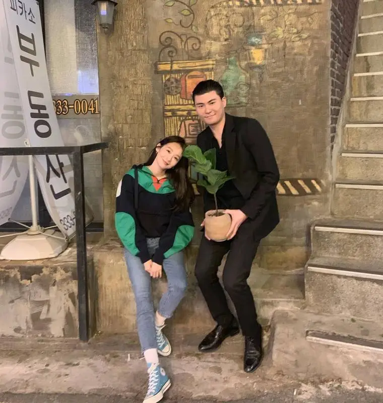 강민경 카더가든