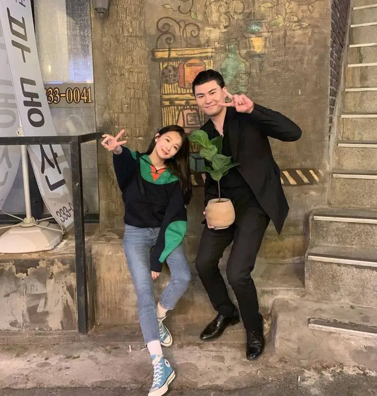 강민경 카더가든