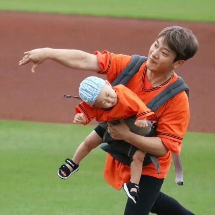 최민환 시구 논란 ㄷㄷㄷ