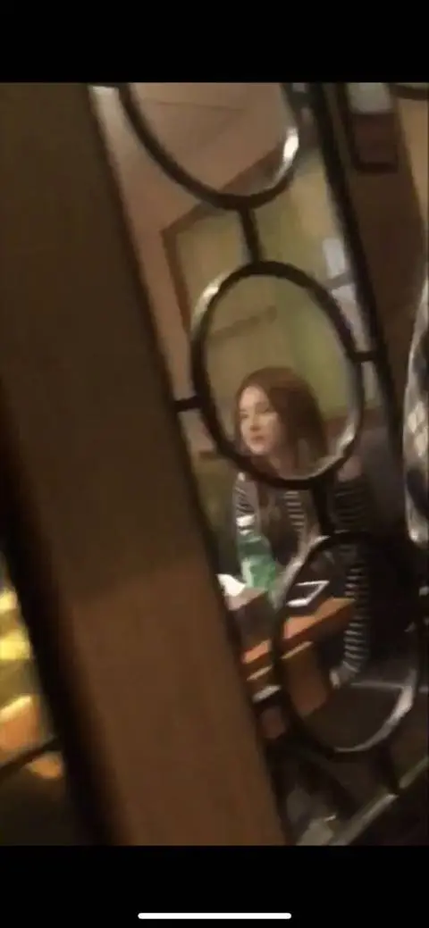 모모랜드, 체리블렛, 더보이즈 멤버 중 4명이 술집간 게 들킨뒤....