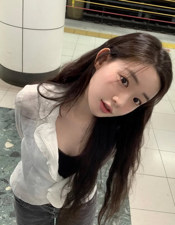 배우 최윤지