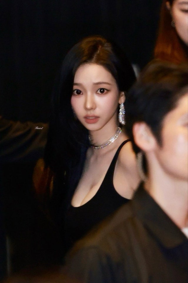 더블유 코리아 행사, 카리나
