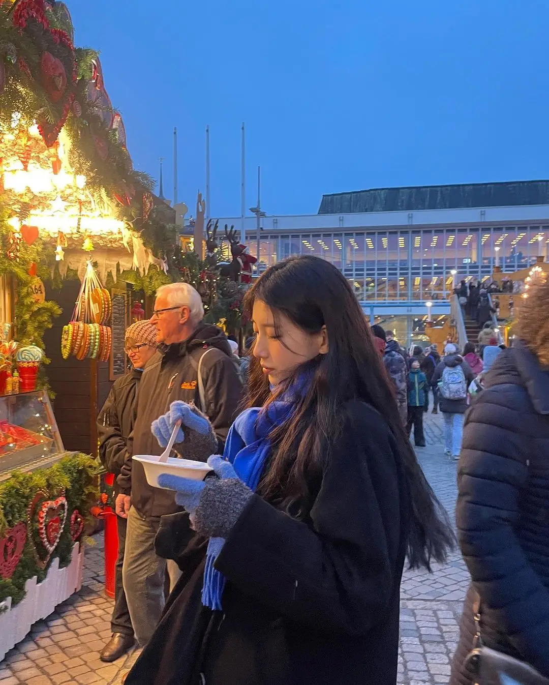 수지 인스타 사진 업뎃🎄🧤🧦🧣