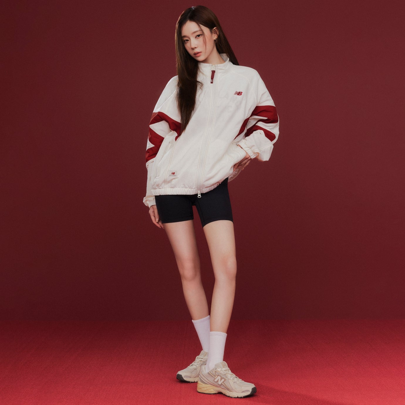 윈터 뉴발란스 바람막이 화보