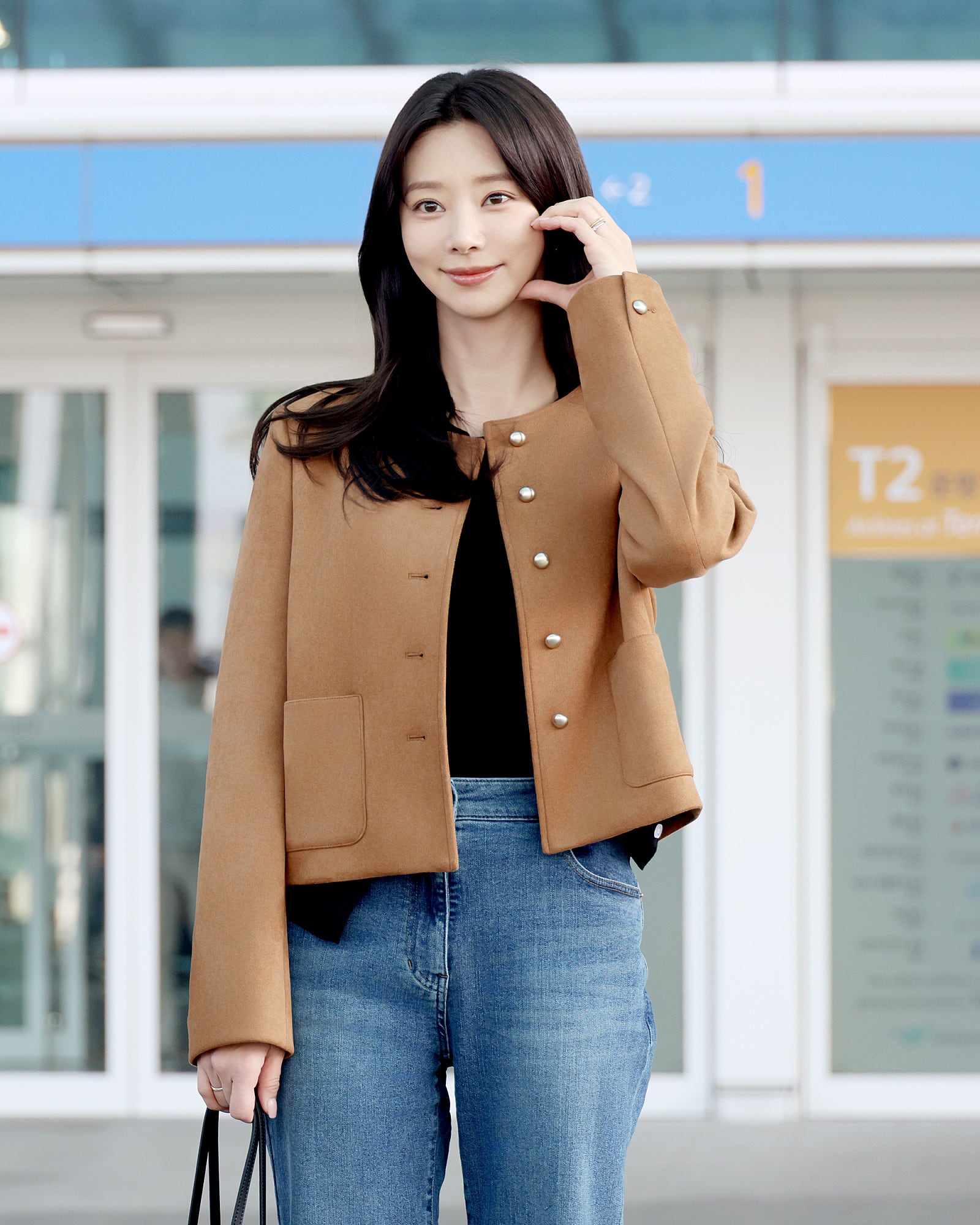 이주빈 공항패션