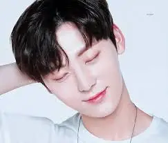 황민현2