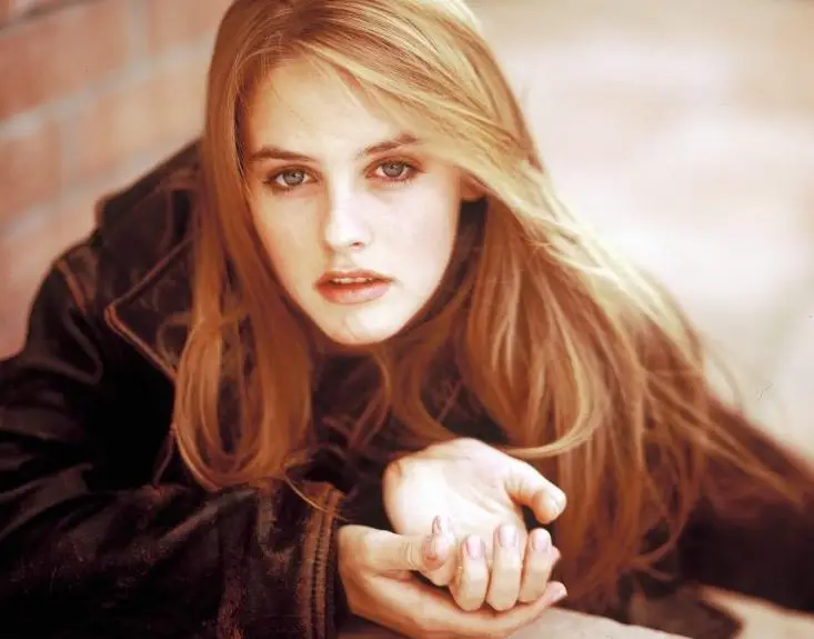 Alicia Silverstone