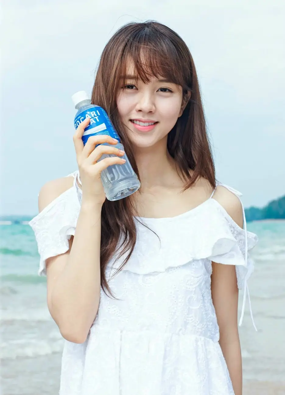 포카리걸 김소현.jpg