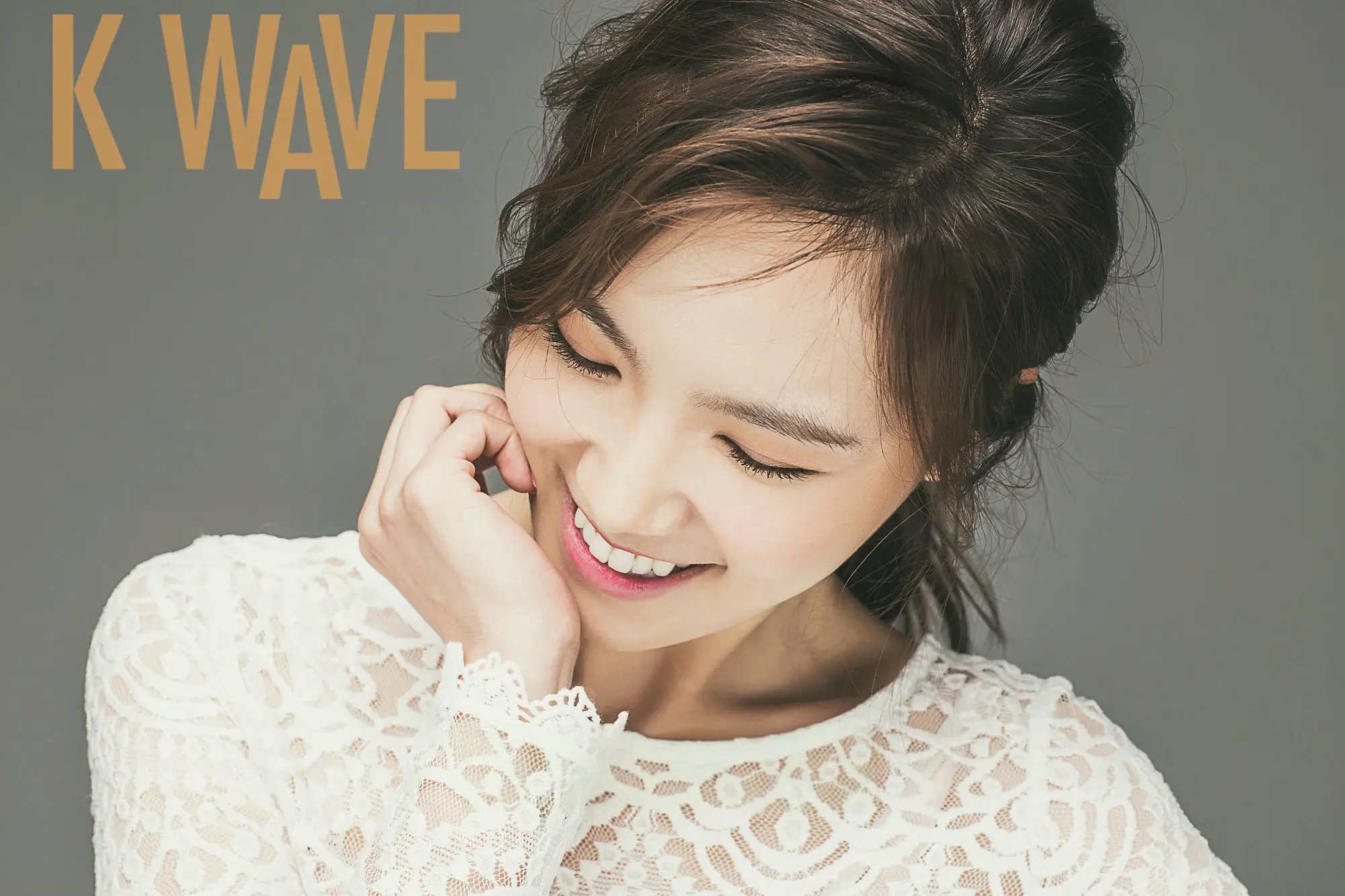 신보라 K WAVE 6월호 화보.jpg