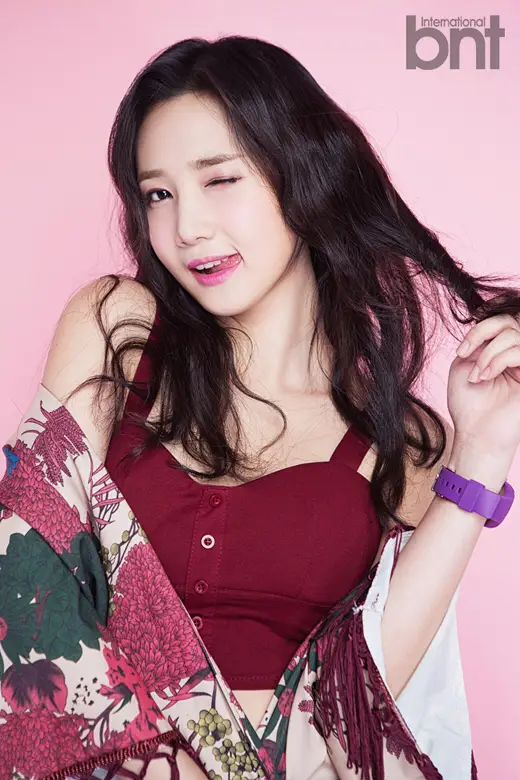 유아라 bnt 화보.jpg