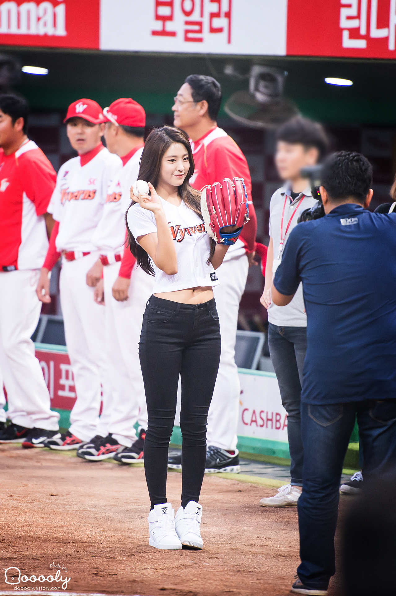 150925 문학경기장 AOA 설현 시구 직찍 by 둘리