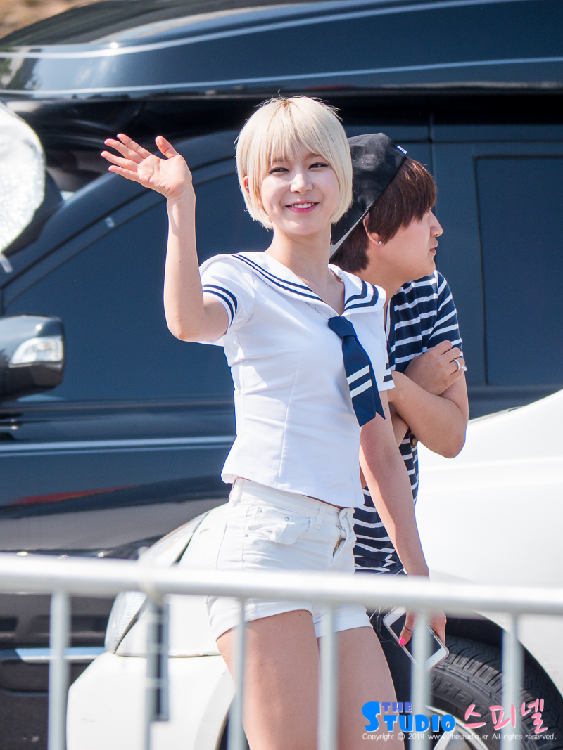 AOA 민아 초아 직찍 - 140811 음악대향연 출근길 by 스피넬