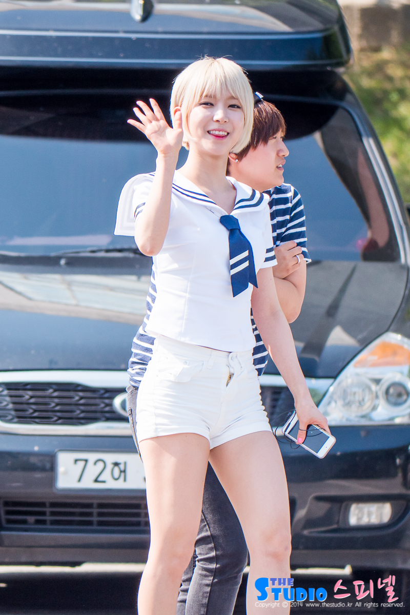 AOA 민아 초아 직찍 - 140811 음악대향연 출근길 by 스피넬