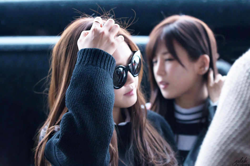 141021 김포공항출국 손나은 직찍 by gulabi