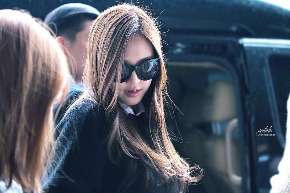 141021 김포공항출국 손나은 직찍 by gulabi