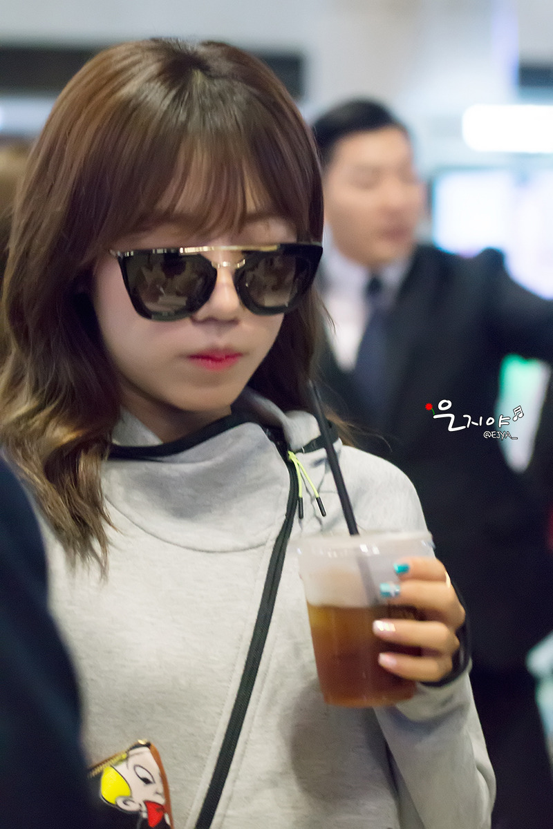 141021 김포공항 출국 에이핑크 직찍 by 은지야