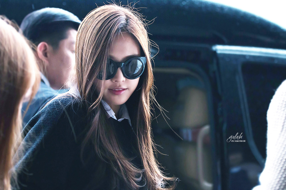 141021 김포공항출국 손나은 직찍 by gulabi