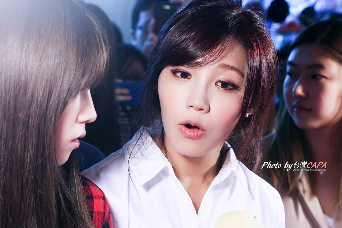 131019 정은지 focus(에이핑크) 대만 야시장 나들이 직찍 Part.5 (23pics)