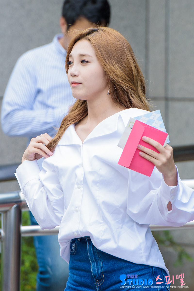 150626 뮤직뱅크 출근길 에이핑크 직찍 by 스피넬