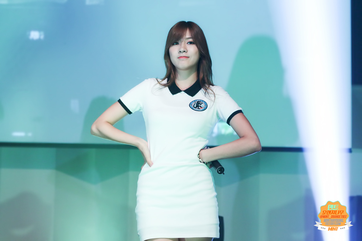 140923 고신대학교 축제 하영(에이핑크) 직찍 by mint orange tree