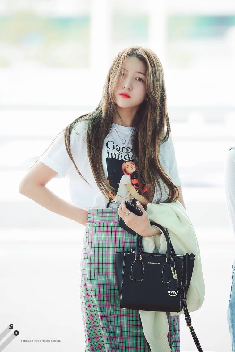 #소원 (#여자친구) - 190627 인천공항 출국.jpg