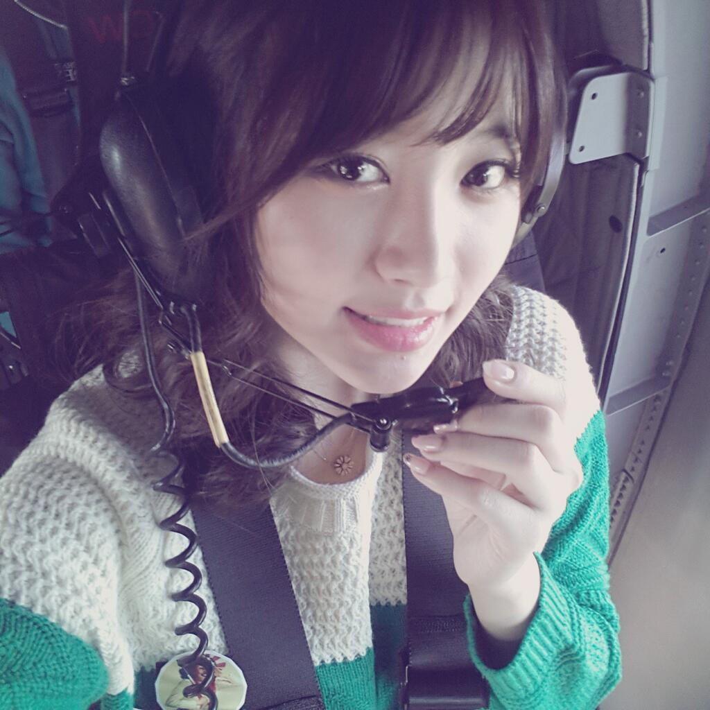걸스데이 유라 트위터 - 꺄~~!저희 헬기 탔어요>.<!!!씬나씬나~~♥