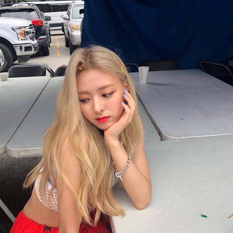 ITZY 유나 (공인별)