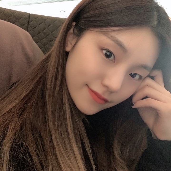 비행기 안에서.. #ITZY.insta