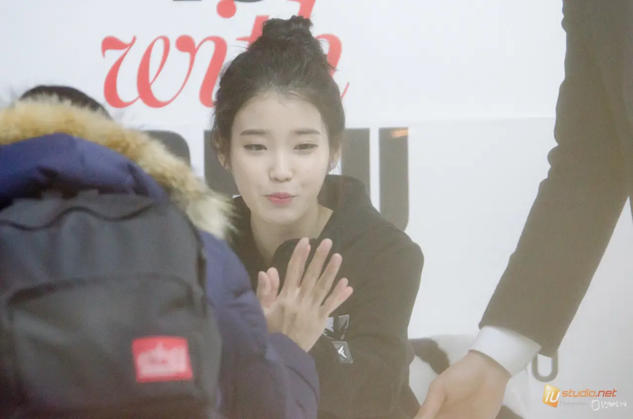 141219 스베누 팬싸인회 아이유 직찍 by 미스터신iu