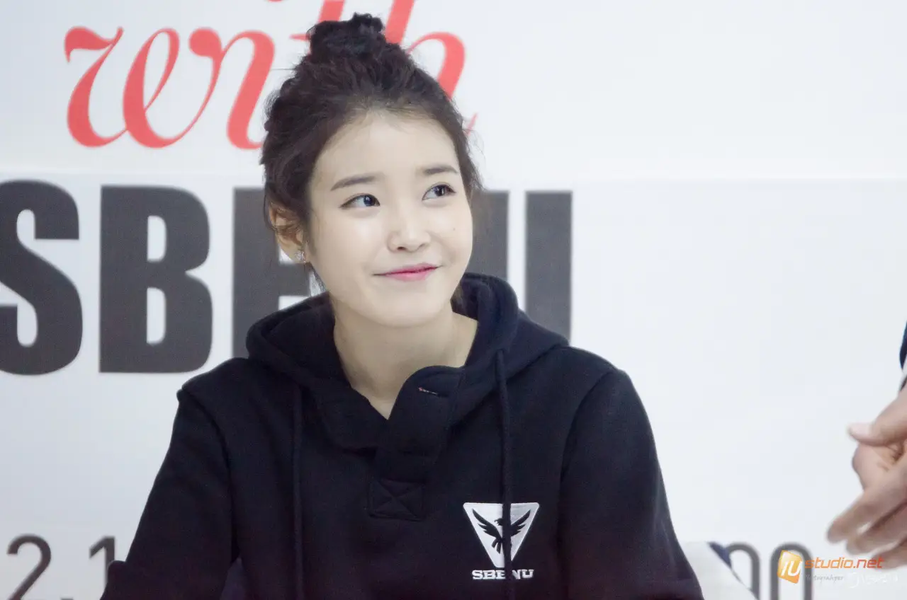 141219 스베누 팬싸인회 아이유 직찍 by 미스터신iu