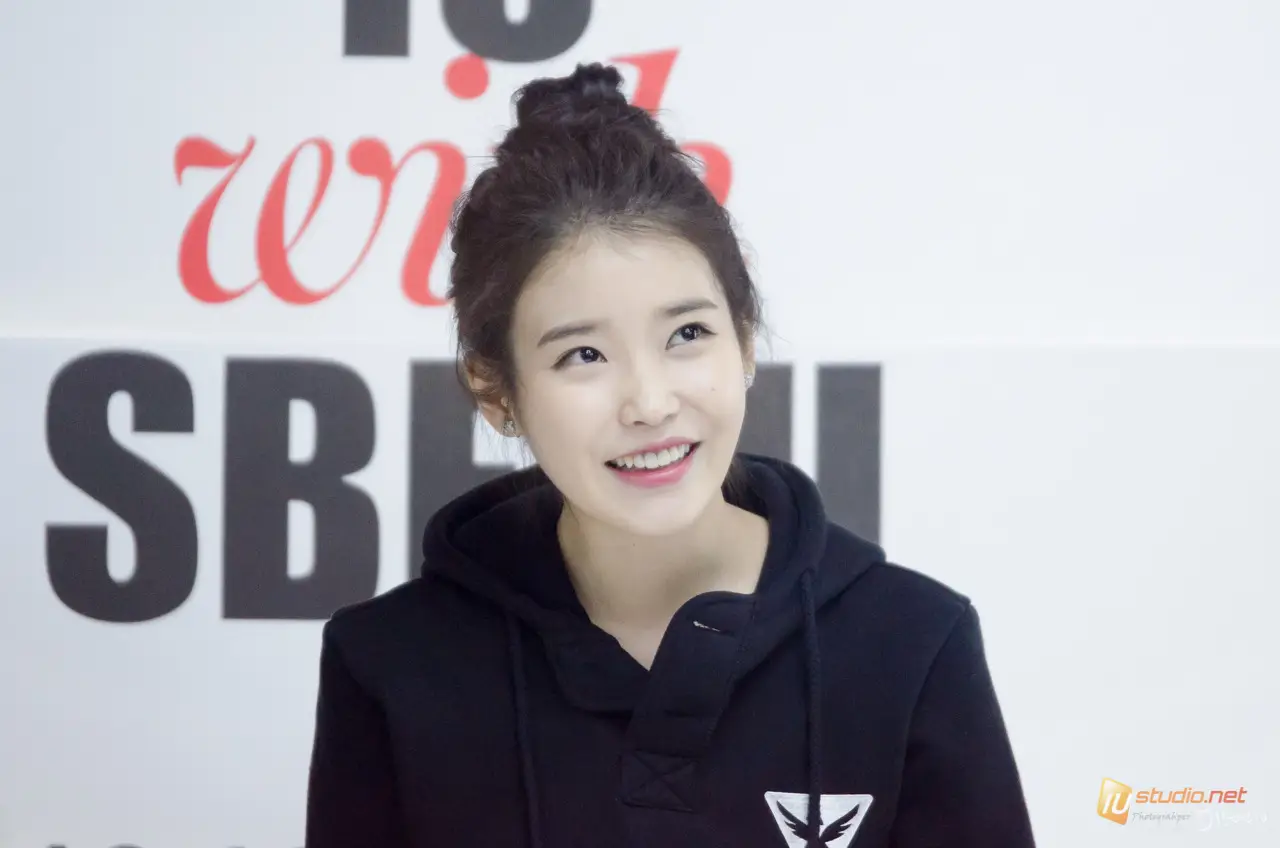 141219 스베누 팬싸인회 아이유 직찍 by 미스터신iu