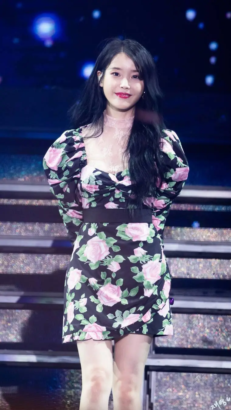 191201 Taipei 아이유.jpg