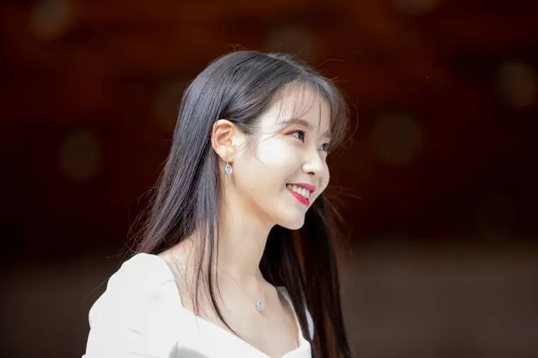 #아이유 (이지은) - 190708 출퇴근.jpg