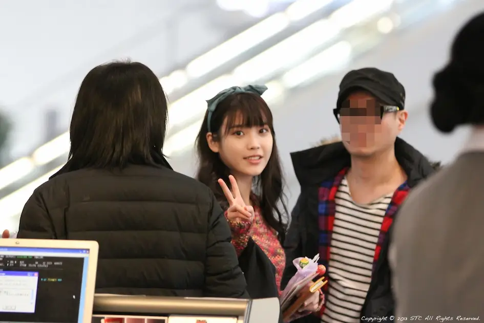 아이유 직찍 :: 130227 하네다 공항 출국 by STC