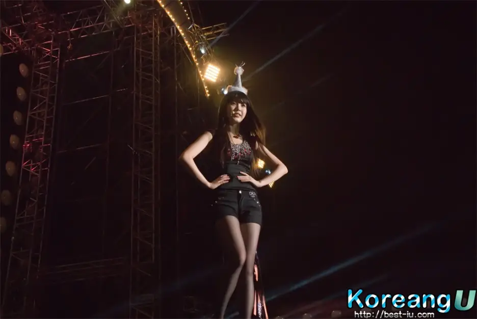 120923 아이유 앵콜콘서트 포토타임 미공개 직찍 By KoreangU